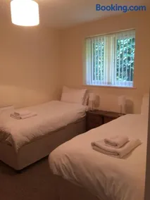 Hilltop Cottage - Image 2