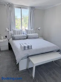 Coastal Comfort In The Heart Of Coogee - Image 1