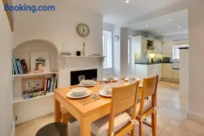 3 Bed in Brancaster Staithe oc-2024 - Image 3