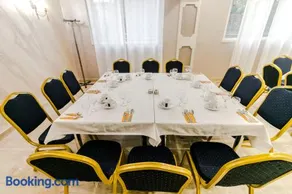 Hotel Marina - Image 1
