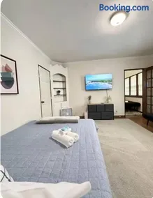 Private room with attached secondary Room Near SU - Image 3