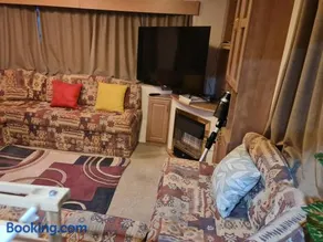 BLUE BIRD HOLIDAY HOME - Image 4