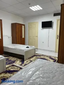 Master bedroom Altaawun Street - Image 2