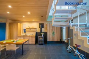 ひろびろ空間の3階建デザイナーズ住宅 - Image 4