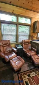 Amazing Mountain View Tiny House - Image 5