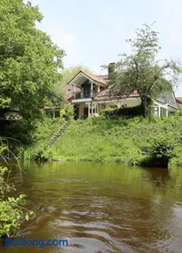 Unique Luxury Villa 22 min to Munich 290m2 Pool Sauna - Image 1