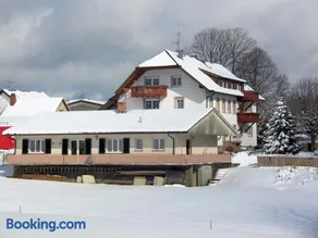 Appartamento con griglia, giardino e piscina | Vista sulla montagna - Image 3