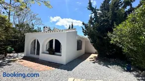 Villa vistas al lago with private pool - Image 3