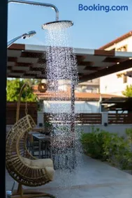 Pnoe Luxury Villa - Private Pool Retreat & BBQ - Image 1