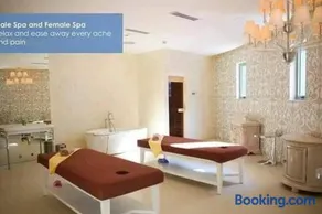 Azure SKYVIEW PENTHOUSE minimalist unit - Image 3