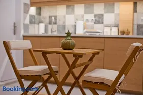 Alex Guesthouse Stylish Studio near the Sea - Image 2