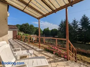 Grande maison de campagne avec jardin et cheminée près d'une plage - Image 3
