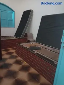 Casa Grande de 4 quartos com 2 Suítes em Jauá - Image 4