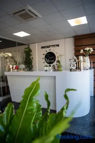 Acktion Deluxe - Image 2