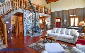 Chasing Sunsets: A Cozy 2-Bedroom Cabin in Smoky Mts with Stunning Mountain Views. - Image 2