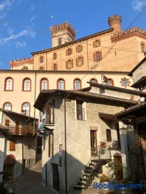 UN PASSO DAL CASTELLO - Image 1
