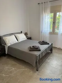 Vespoina Apartment with private parking - Image 3