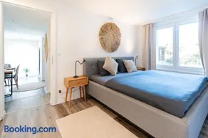 Cute & cozy oasis, private afternoon sun terrace - Image 4