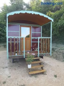 La Carriole dans le jardin - Image 2