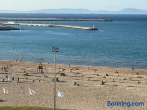 Bel appart sur la corniche, piscine, vue partielle sur la mer - Image 4