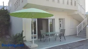 Beautiful home - Image 1
