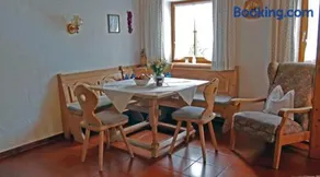 Apartamento con terraza, jardín y barbacoa | Vistas al jardín - Image 4