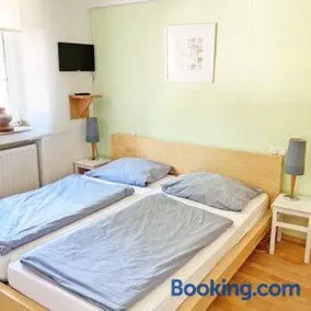 Ferienwohnung Auf dem Hühnerhof - Image 4