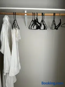 Bea's Place - Image 3