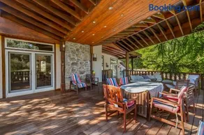 Charlestown Retreat | 2 Reflection Pools & Fire Pits - Image 2