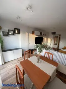Amplio apartamento, playa, tren - Image 3