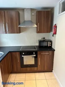 Entire studio flat - Image 3