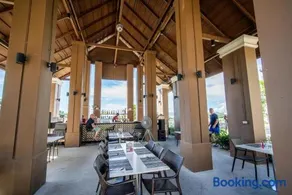 Surin Beach Serviced 3 Bedroom Sea View Apart-ment Comprehensive Facilities Resort Pool Gym Guest Choice - Image 3