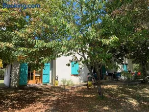 Grande maison avec parc de 6000m2 - Image 2