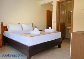 Sunny 3BR Qala home with Balcony and Shared Pool , WIFI in Gozo - Image 3