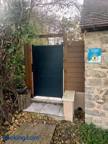 Suite Balnéo en bord de forêt - Image 3