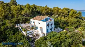 Villa Horizon with Jacuzzi and Infinite View over the Bay of Nymphs - Image 2