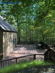 Cozy Cottage at Saw Creek - Image 1