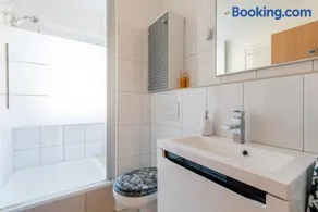 Private Apartment - Image 5