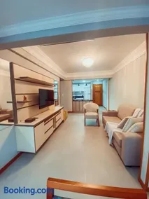 Apartamento na praca Luis bassani sacadao de frente, apenas uma quadra do mar com vaga de garagem - Image 2