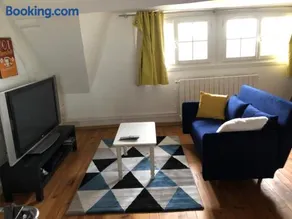Grande chambre avec salle de bain et WC privés - Image 2