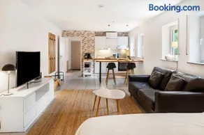Einzimmerapartment 'Ferienwohnung Vino9' mit privatem Garten und WLAN - Image 2