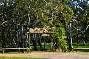 Warrack Motel - Image 3
