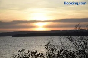 Bark Point Retreat - Image 2