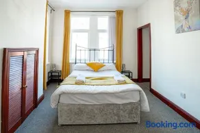Modern Flat - Near Gateshead & Newcastle Centre - Image 3