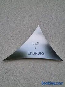 LES EMBRUNS - Image 2