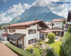 Chalet Holzerstubn - Image 1
