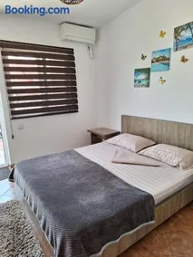 Casa Ultraviolet - Image 2