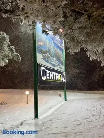 Central green - Image 3