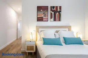 Feelathome Castilla Apartments - Image 4