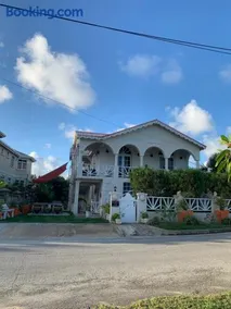 Sea Shells Villa - Image 1